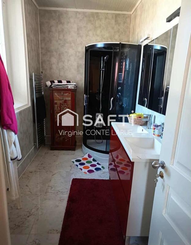 Maison - 400 m² - 10 pièces