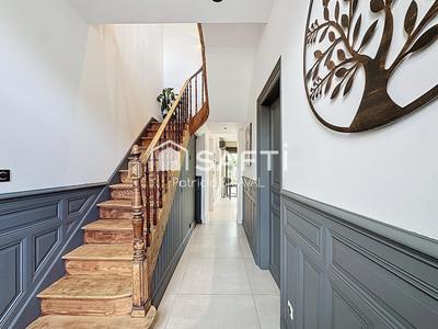 Maison - 188 m² - 7 pièces