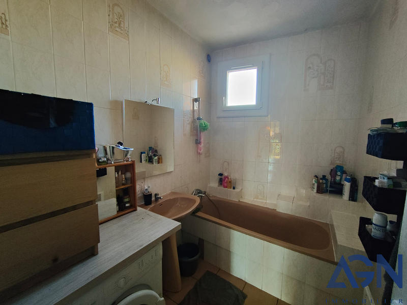 Immeuble - 358 m² - 21 pièces