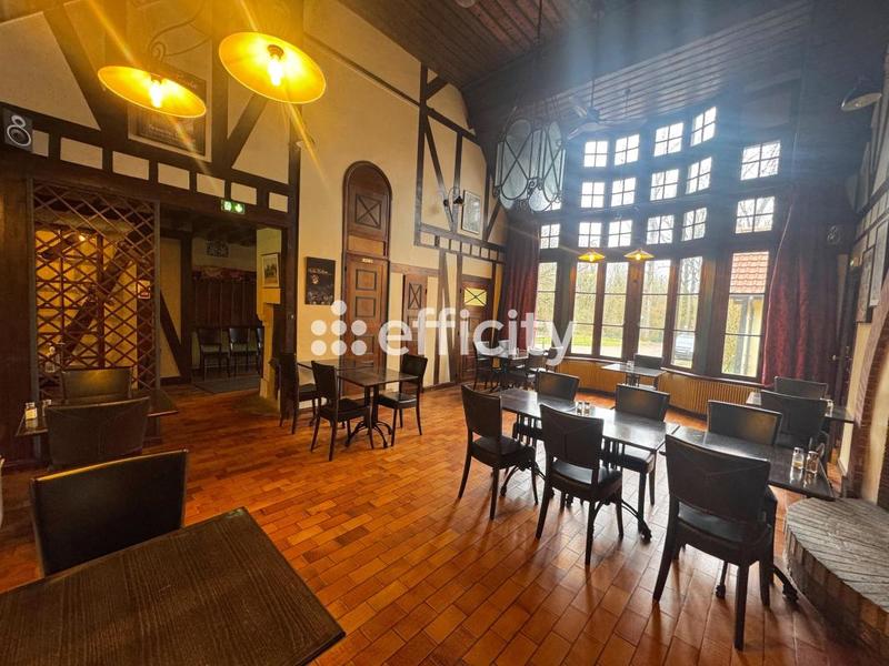 Bureau - 270 m² - 9 pièces