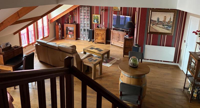 Appartement - 172 m² - 4 pièces