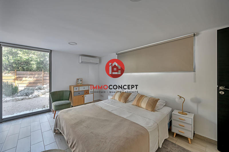 Villa - 206 m² - 8 pièces