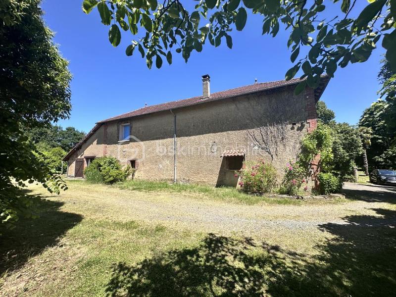 Propriété - 398 m² - 13 pièces