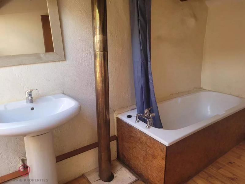 Maison en pierre - 78 m² - 3 pièces