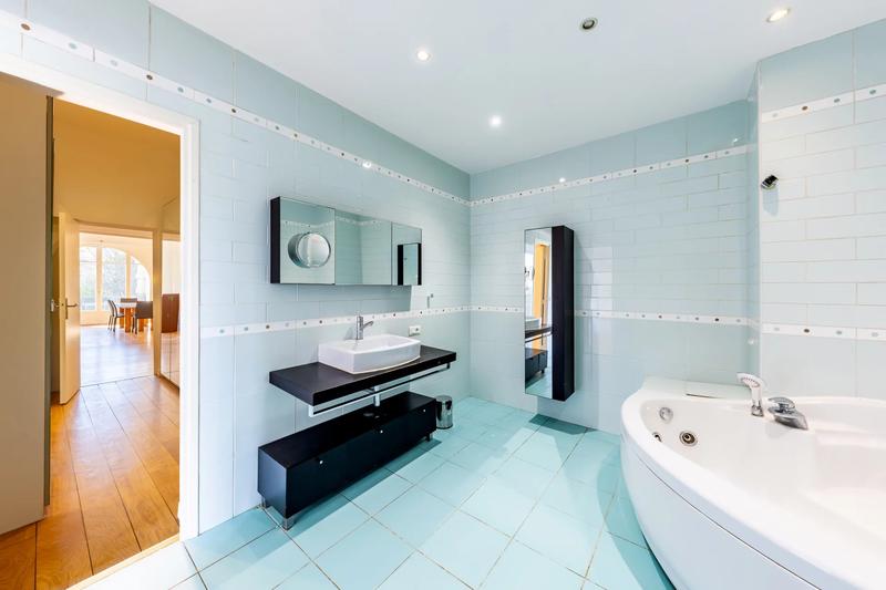 Appartement - 171 m² - 4 pièces