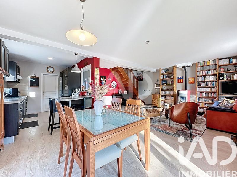 Maison - 138 m² - 5 pièces