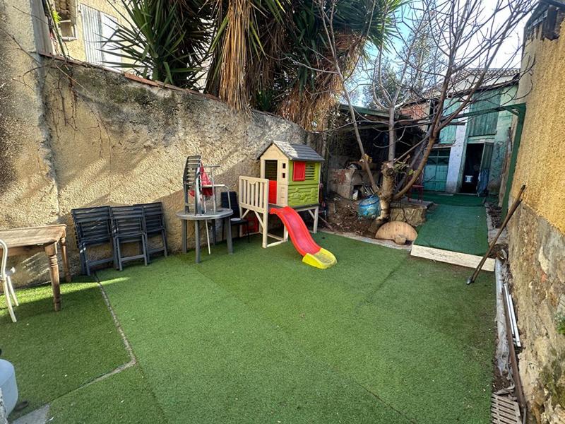 Immeuble - 190 m² - 5 pièces