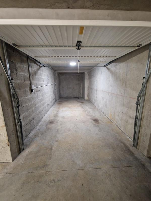 Parking / Garage - 16 m²