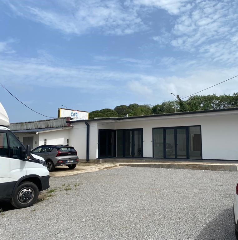 Local commercial - 118 m²