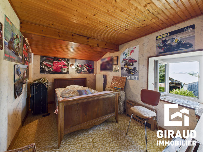 Maison - 157 m² - 7 pièces