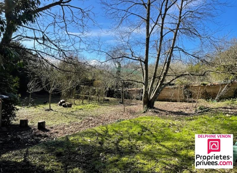 Propriété - 281 m² - 8 pièces