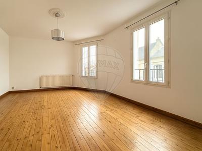 Demeure - 130 m² - 6 pièces