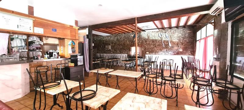 Local commercial - 207 m² - 3 pièces