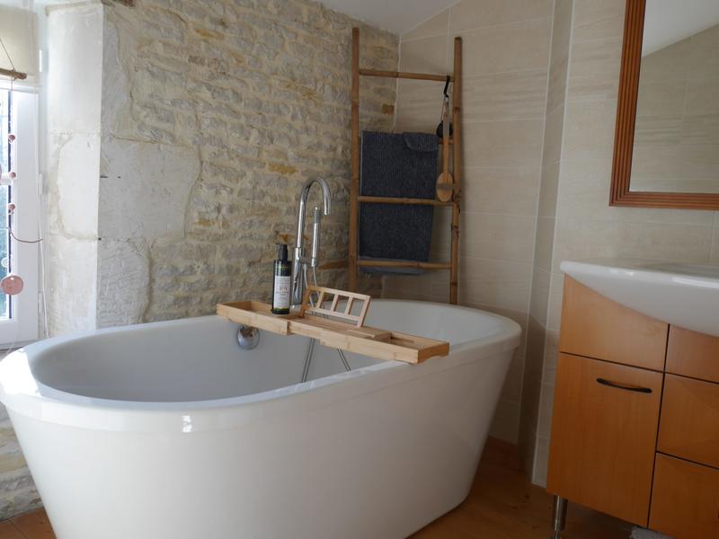 Maison traditionnelle - 179 m² - 10 pièces