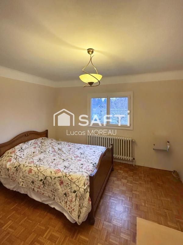 Maison - 186 m² - 7 pièces