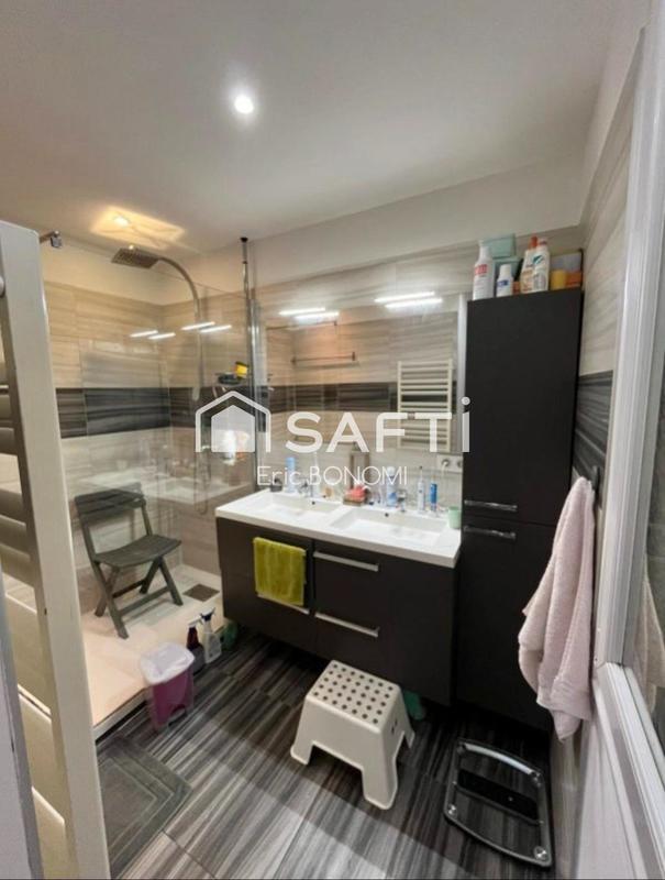 Maison - 137 m² - 5 pièces