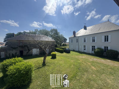 Maison - 338 m² - 12 pièces