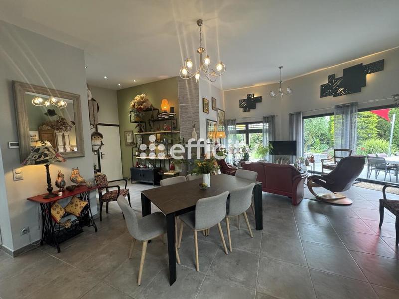 Maison - 120 m² - 5 pièces