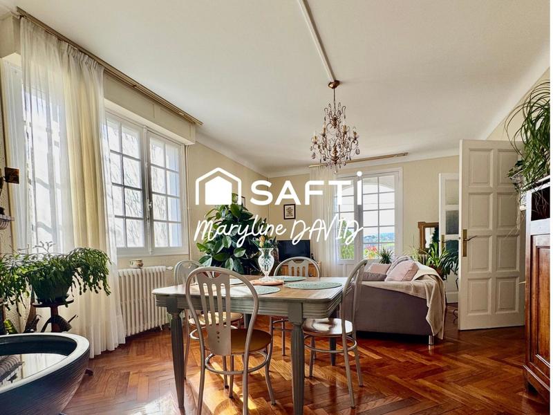 Maison - 182 m² - 7 pièces