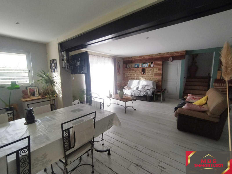 Propriété - 202 m² - 5 pièces