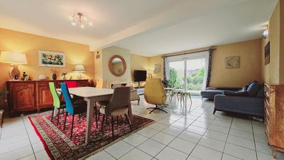 Maison - 147 m² - 6 pièces