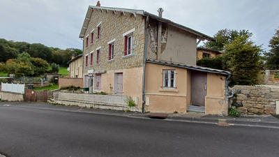 Immeuble - 214 m² - 14 pièces