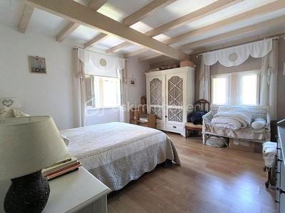 Maison en pierre - 185 m² - 8 pièces