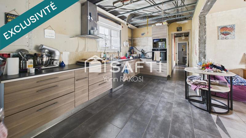 Maison - 160 m² - 8 pièces