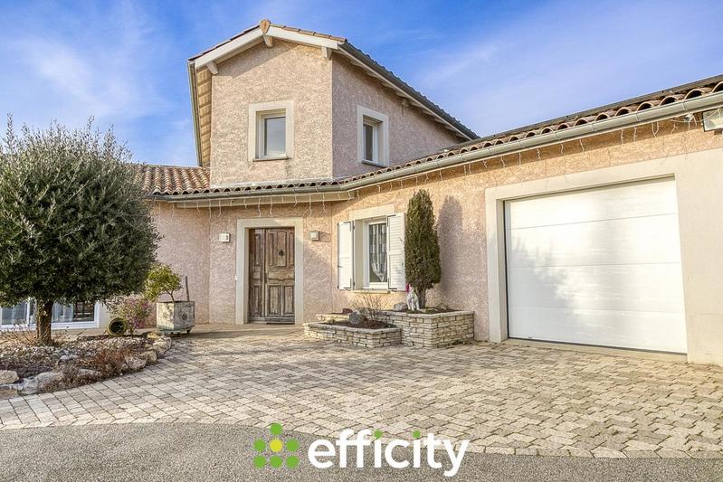 Maison - 190 m² - 5 pièces
