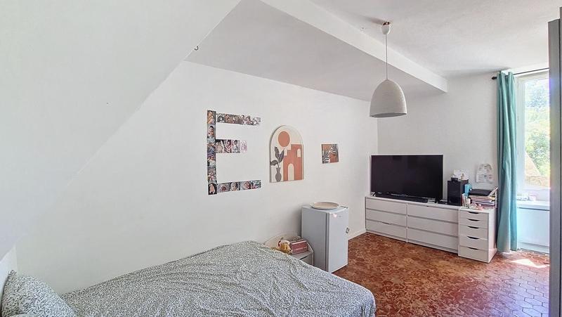 Mas - 340 m² - 7 pièces