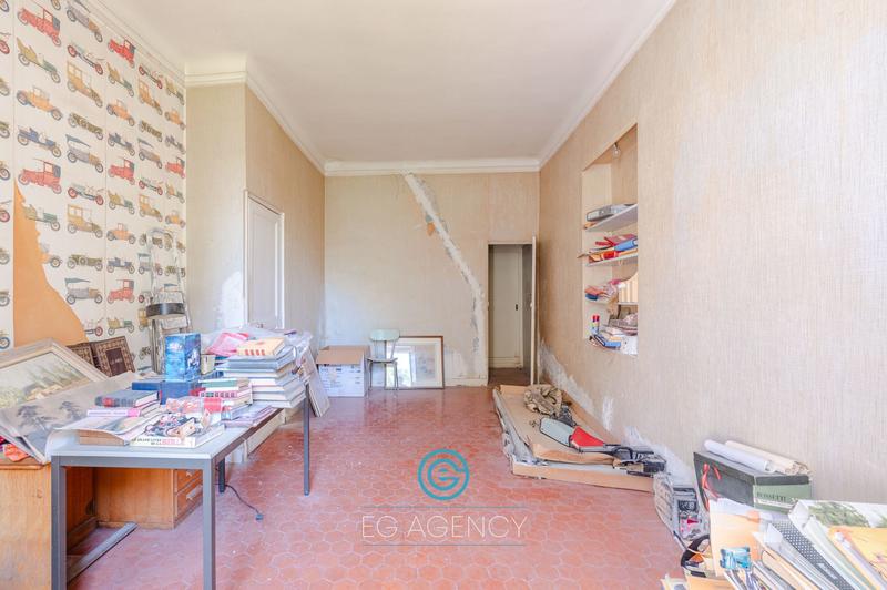 Maison - 280 m² - 7 pièces