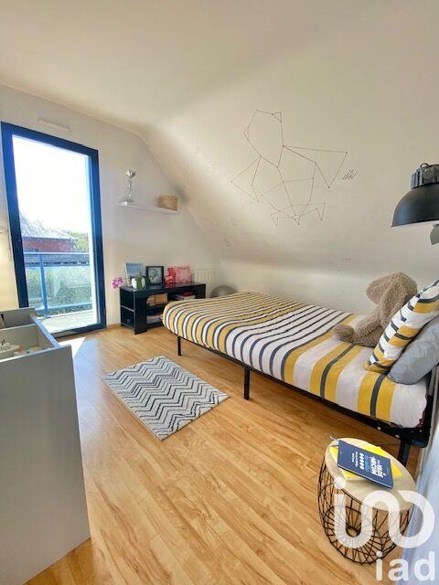 Maison - 121 m² - 8 pièces