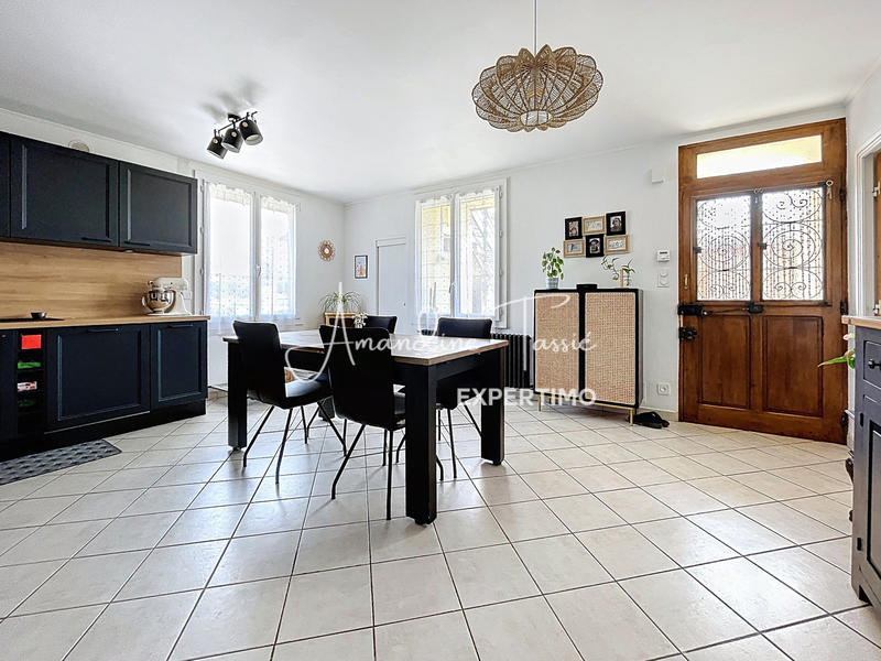 Appartement - 90 m² - 4 pièces