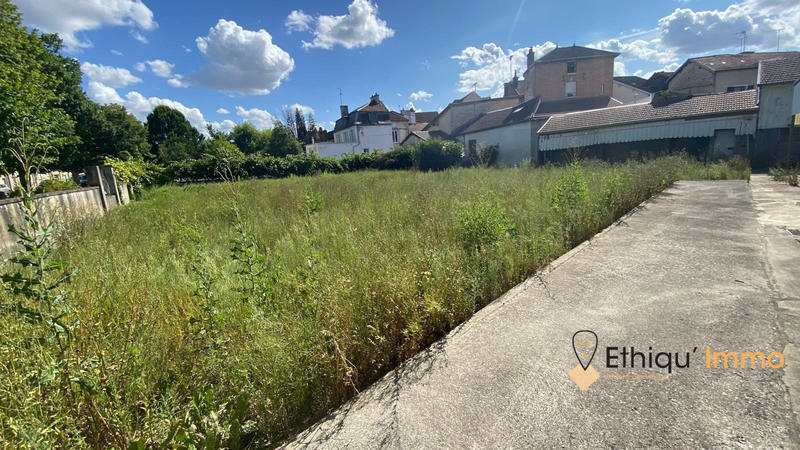 Maison - 144 m² - 2 pièces