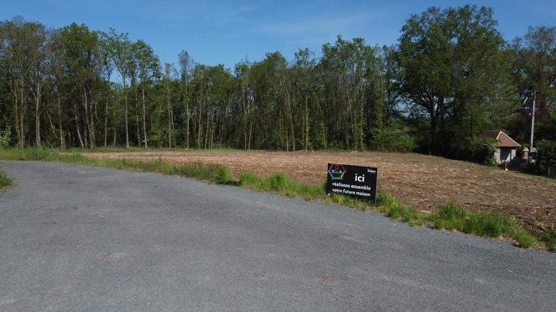 Terrain constructible - 1 276 m²