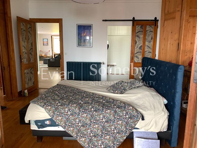 Appartement - 270 m² - 9 pièces