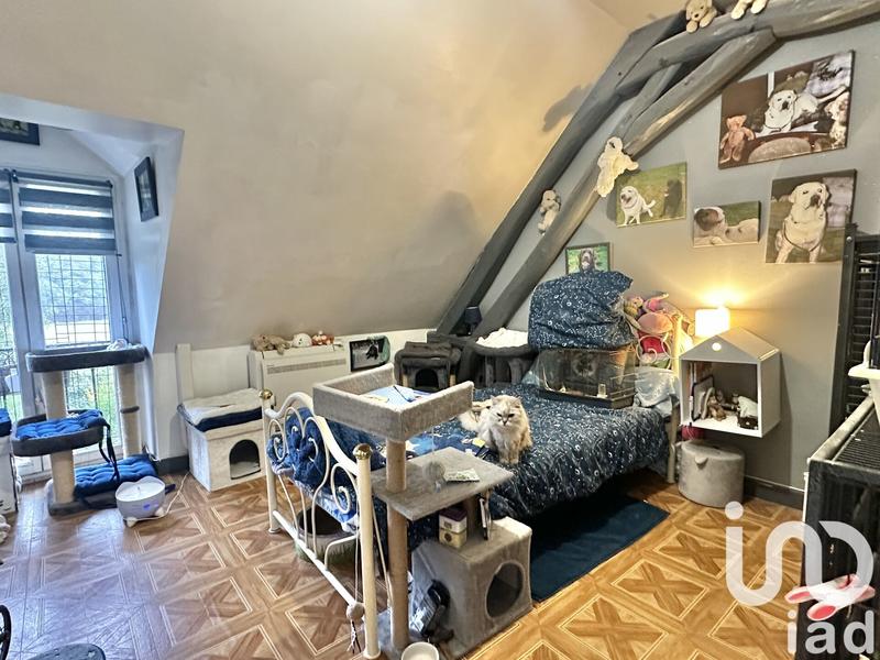 Maison - 205 m² - 11 pièces