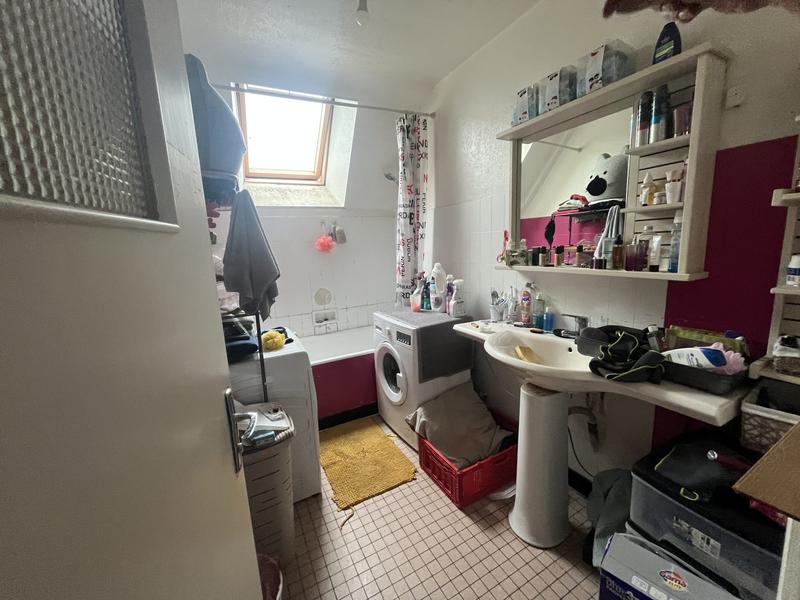 Maison - 240 m² - 8 pièces