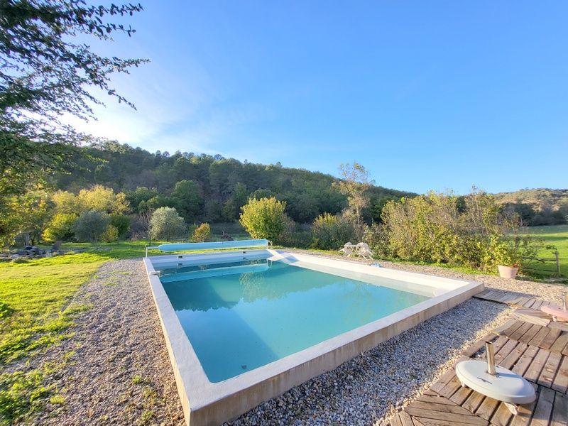 Maison - 307 m² - 10 pièces