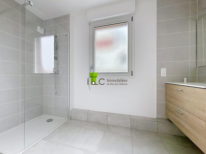 Appartement - 85 m² - 4 pièces