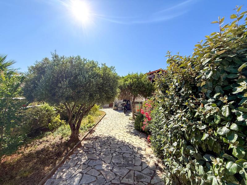 Maison - 122 m² - 4 pièces