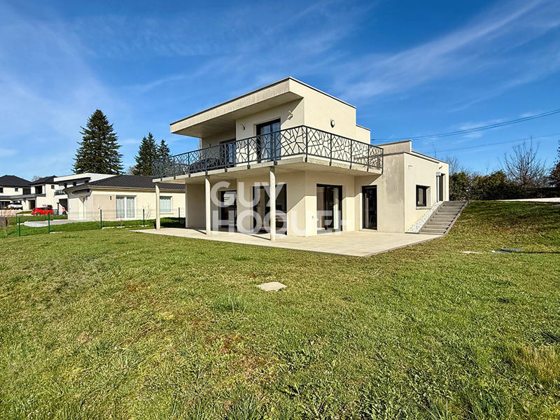 Maison - 144 m² - 5 pièces