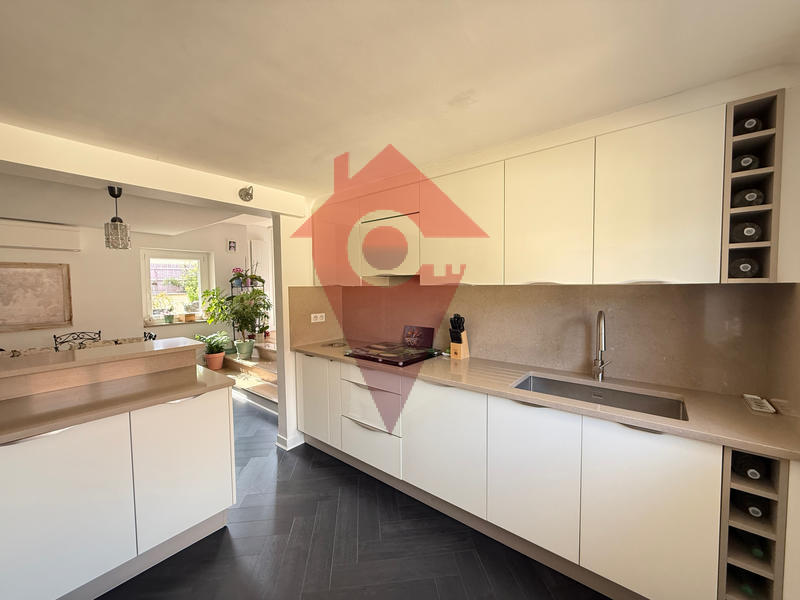 Maison - 162 m² - 5 pièces