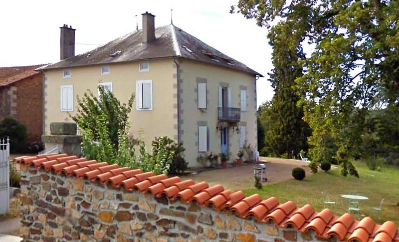 Maison - 385 m² - 16 pièces