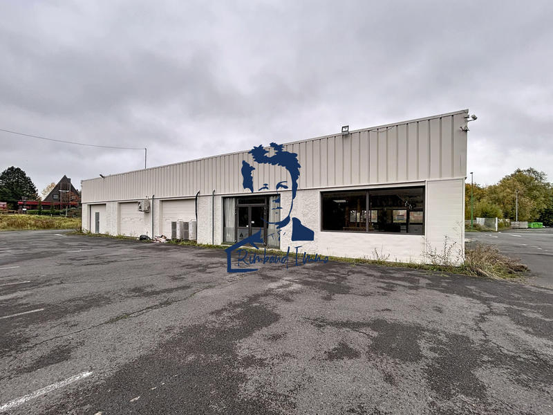 Local d'activités - 829 m²