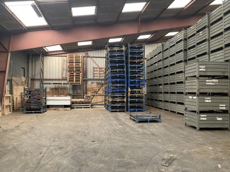 Entrepôt - 884 m² - 1 pièce