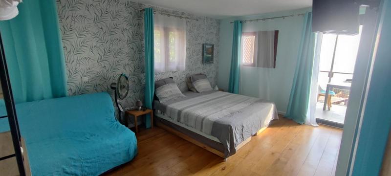 Maison - 216 m² - 9 pièces