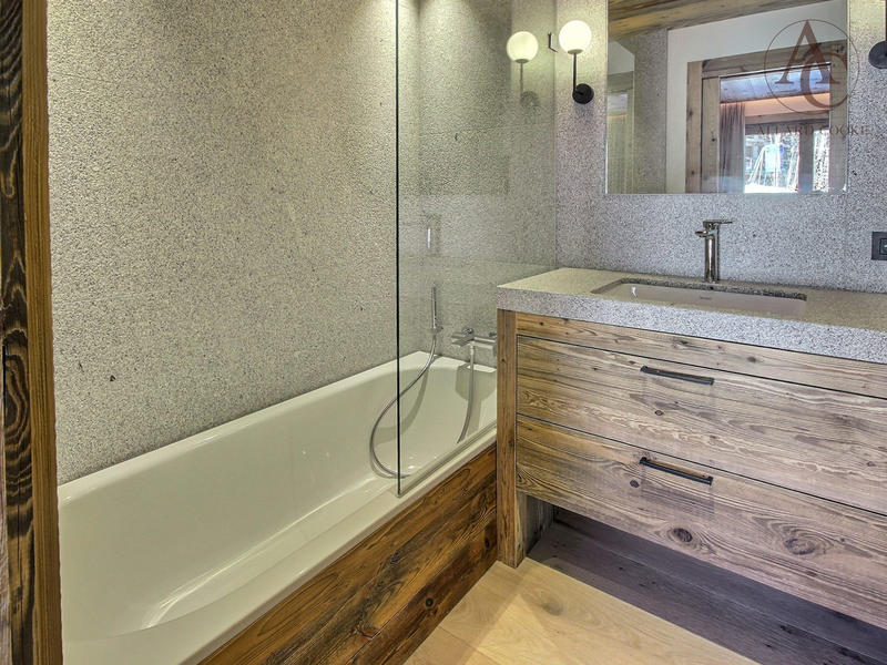 Châlet - 320 m² - 9 pièces