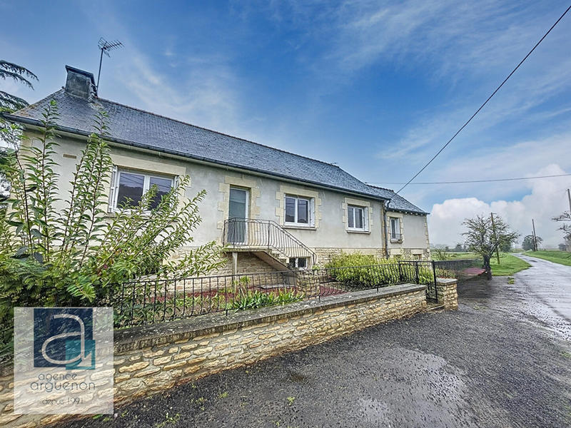 Maison - 96 m² - 5 pièces