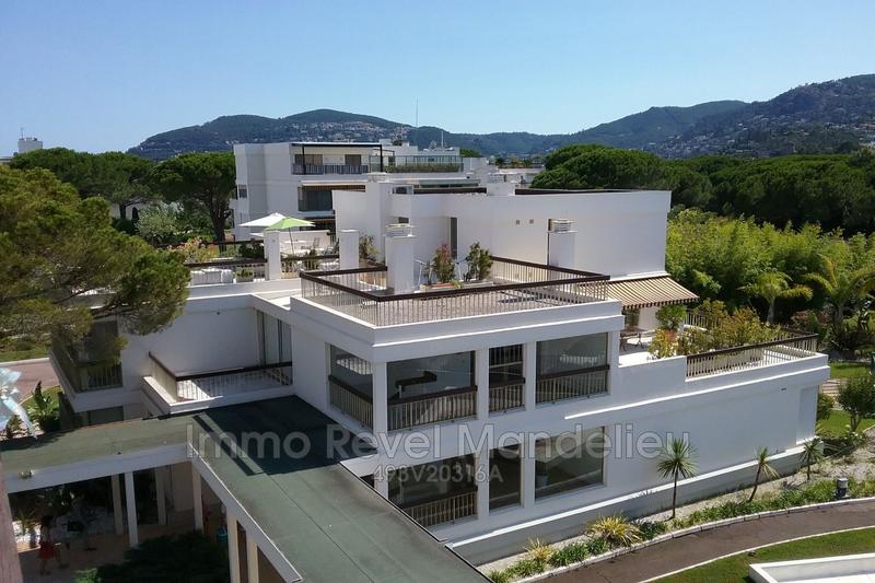 Appartement - 122 m² - 5 pièces